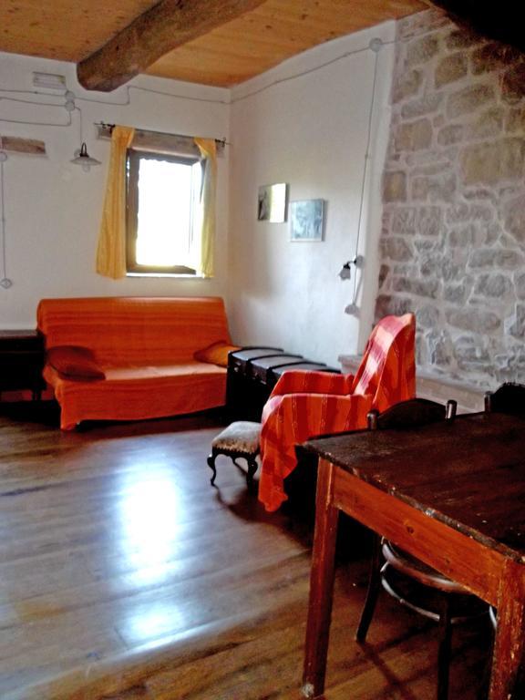 Locanda Dell'Istrice Camerino Kamer foto