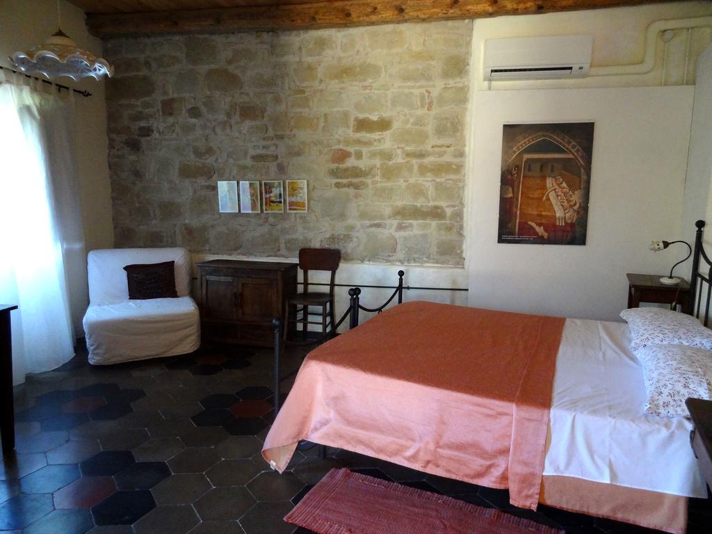 Locanda Dell'Istrice Camerino Kamer foto