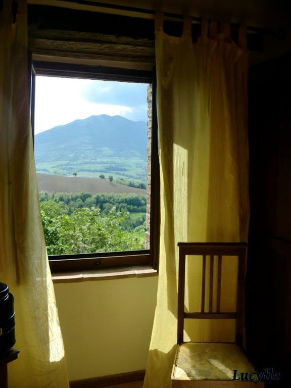Locanda Dell'Istrice Camerino Kamer foto